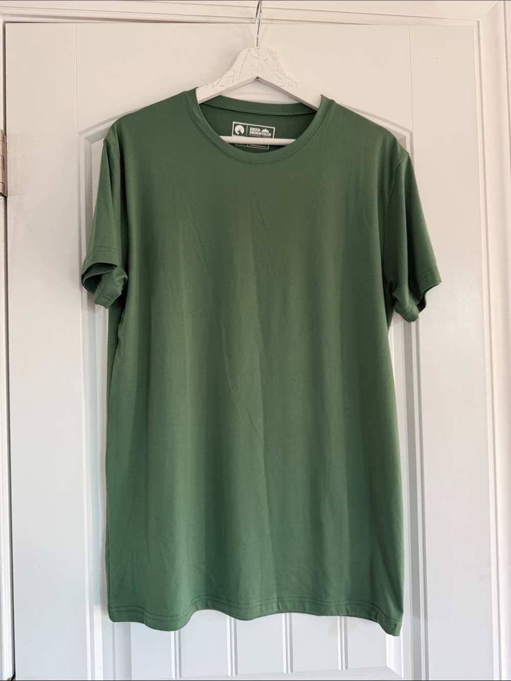 Men's Short Sleeve Crew Tee in Olive Green